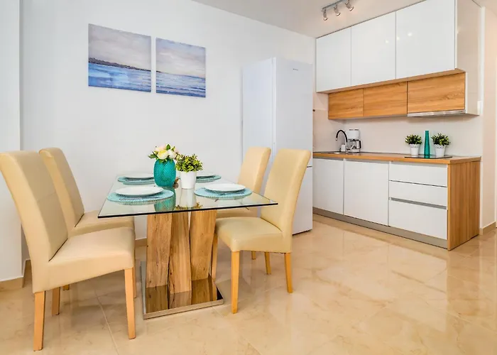 Appartement 2 Bedroom Cozy In