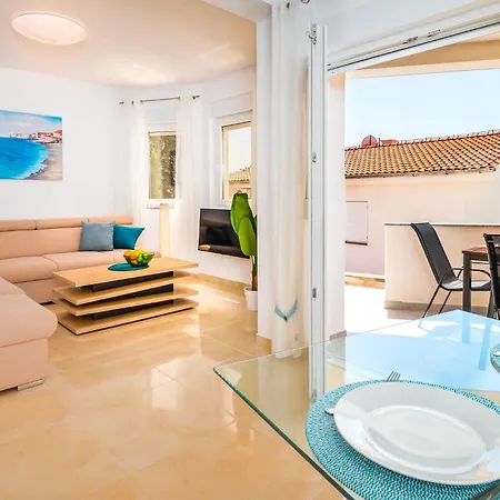 2 Bedroom Awesome In Апартаменты *